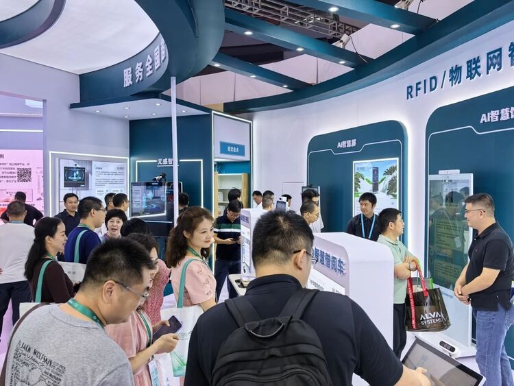 展会直击｜游艇会闪耀2024年中国图书展览会！